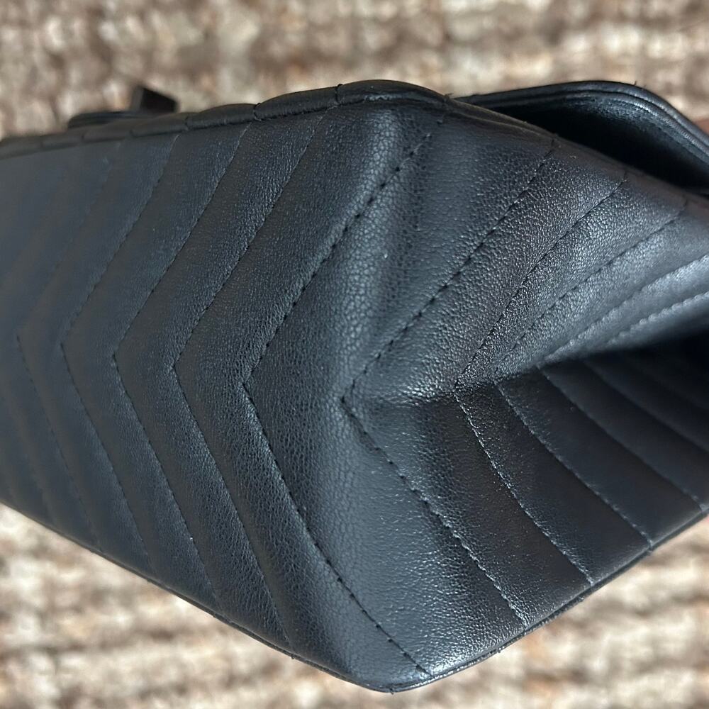 Chanel Reissue 226 Black Chevron Calfskin All Black HW Limited Full Set - Picture 13 of 16